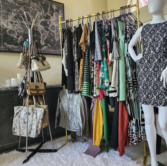 Like to be notified. Straight outta the bins, pants parties, bag shows, etc... - Picture 5 of 5